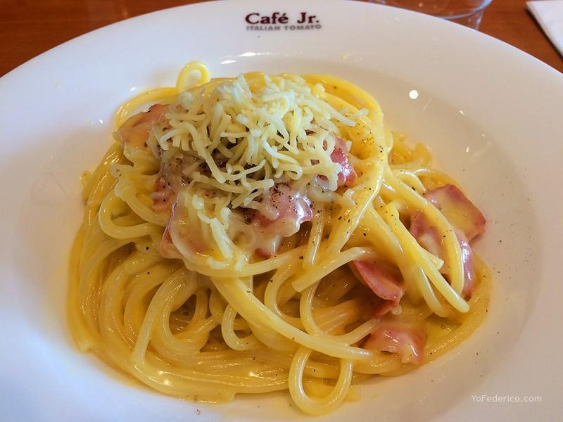 Spaghetti Carbonara en Italian Tomato Cafe JR, Tokyo, Japon