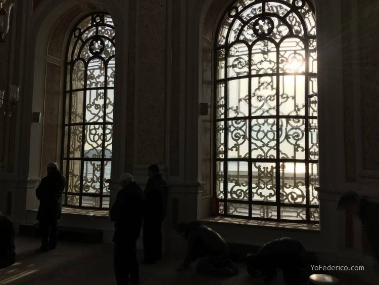 La mezquita de Ortaköy en Estambul 9