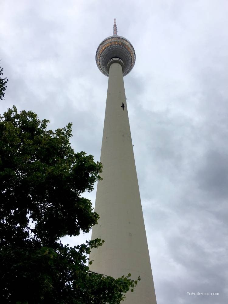 Subimos a la Torre de TV de Berlín 4