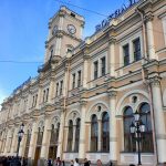 Comprando pasajes de tren en San Petersburgo para ir a Moscú 10